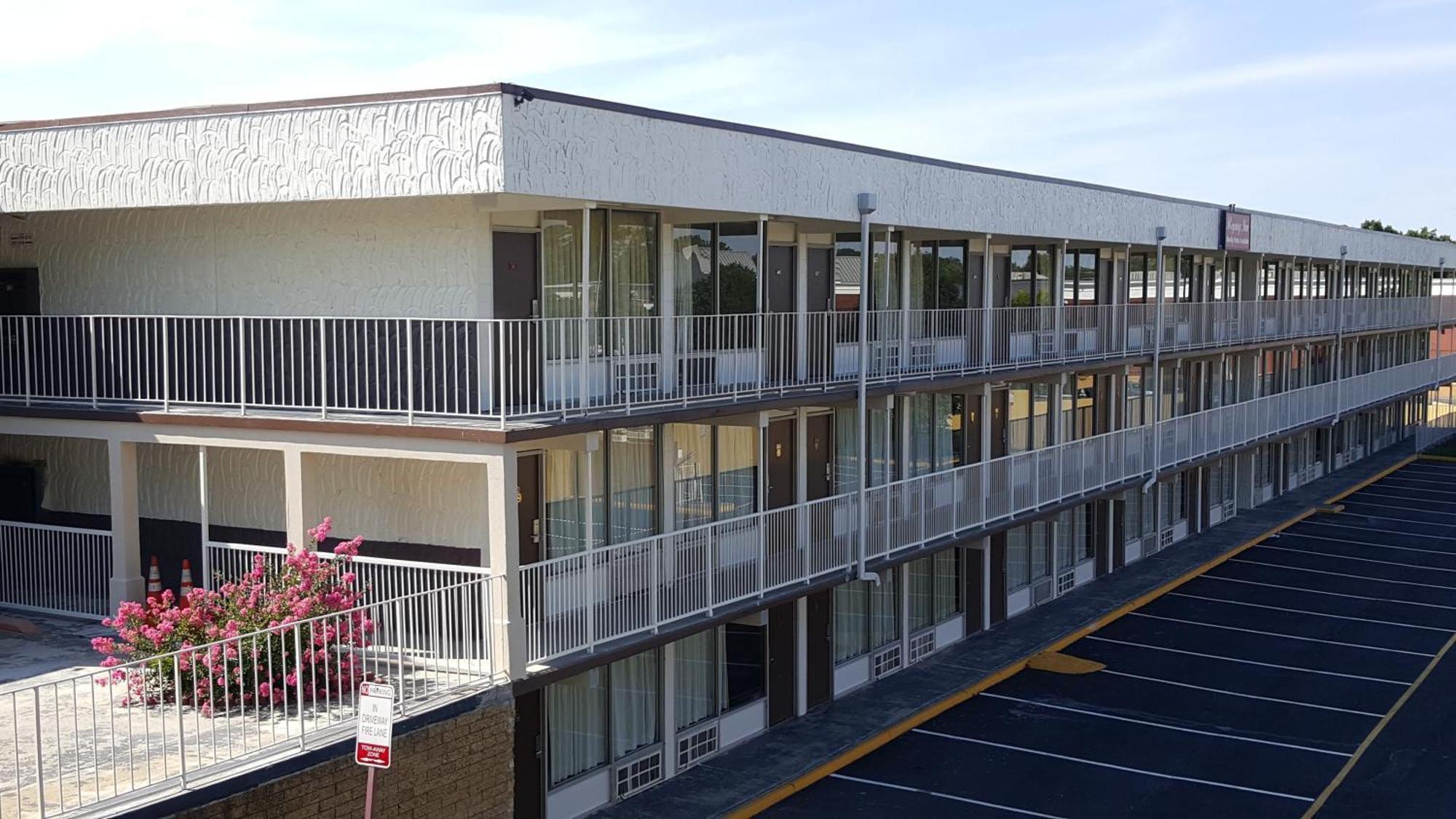 Regency Inn Richmond Dumbarton Luaran gambar