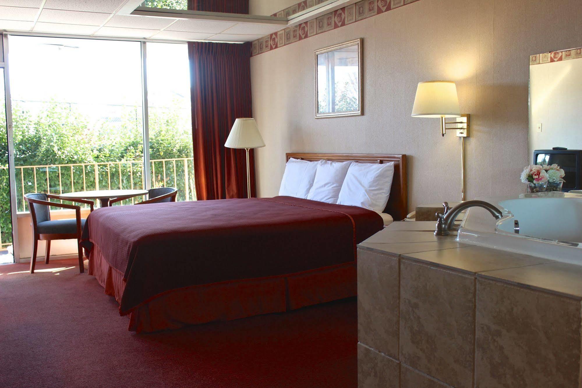 Regency Inn Richmond Dumbarton Luaran gambar