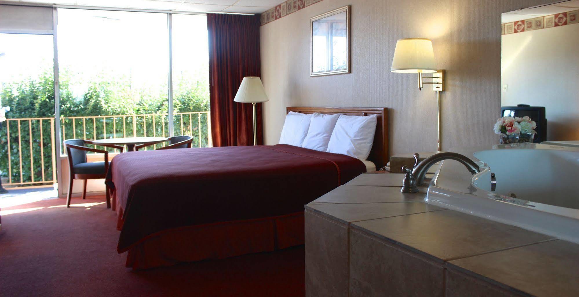 Regency Inn Richmond Dumbarton Luaran gambar